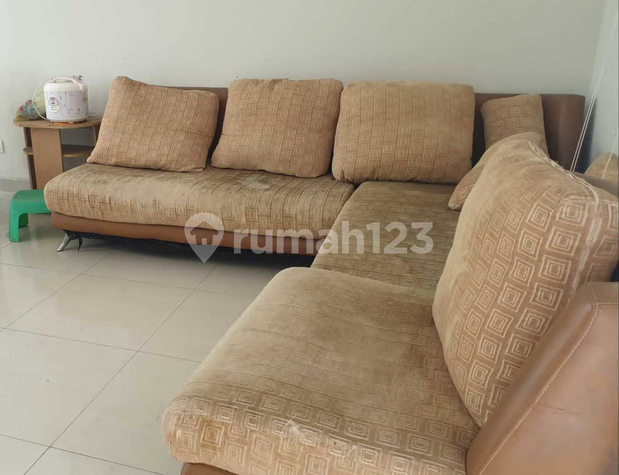 House for rent in Bandung, Indonesia · 4 rooms, 3 baths