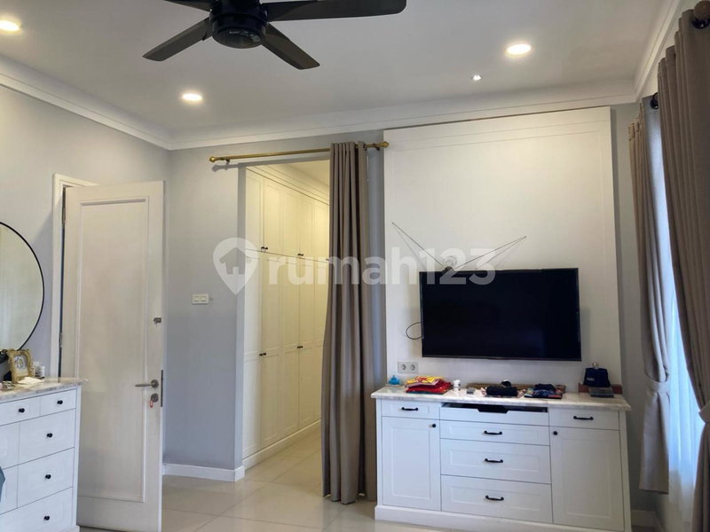 House for rent in Semarang, Indonesia · 4 rooms, 3 baths