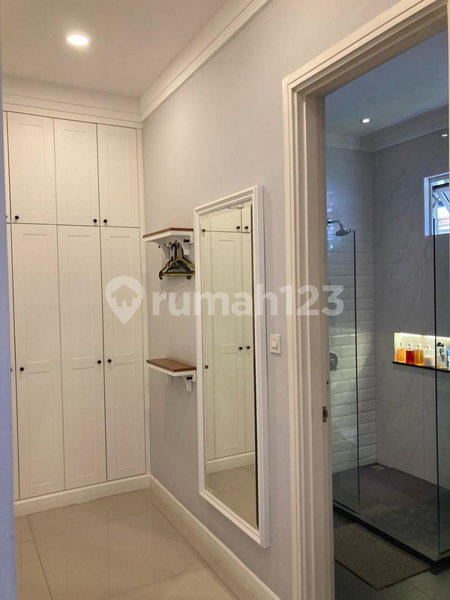 House for rent in Semarang, Indonesia · 4 rooms, 3 baths