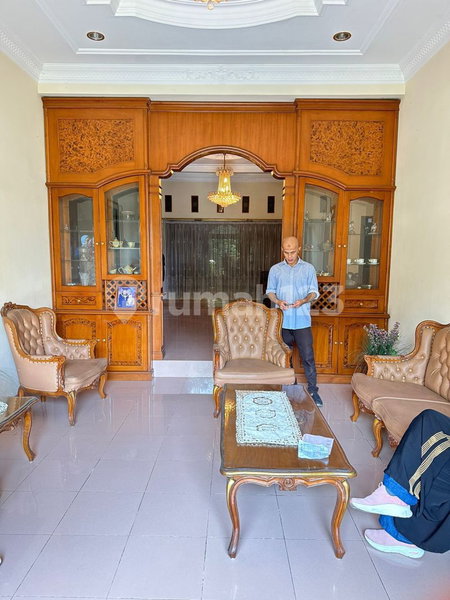 House for rent in Bandung, Indonesia · 6 rooms, 3 baths