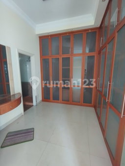 House for rent in North Jakarta, Indonesia · Penjaringan · 4 rooms, 4 baths