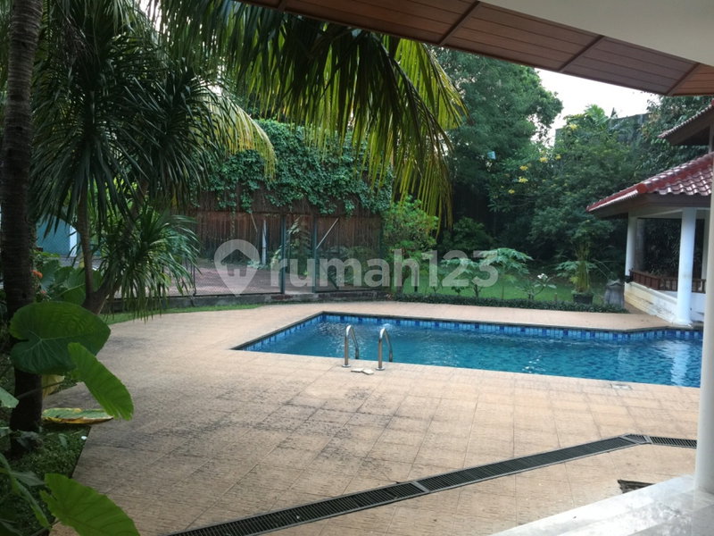 House for rent in North Jakarta, Indonesia · Penjaringan · 5 rooms, 5 baths