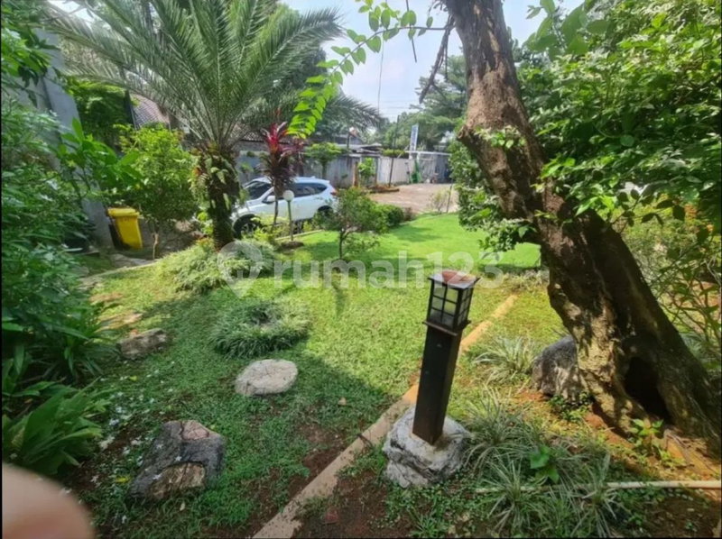 House for rent in Depok, Indonesia · Jagakarsa · 4 rooms, 3 baths