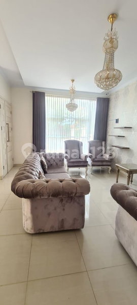 House for rent in Depok, Indonesia · Jagakarsa · 4 rooms, 3 baths