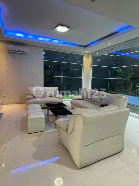 House for rent in Cikarang, Indonesia · 5 rooms, 4 baths