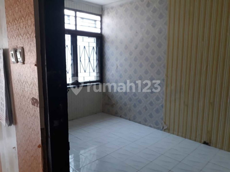 House for rent in Semarang, Indonesia · 2 rooms, 1 bath