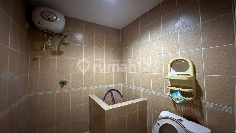 House for rent in West Jakarta, Indonesia · Kebon Jeruk · 4 rooms, 3 baths