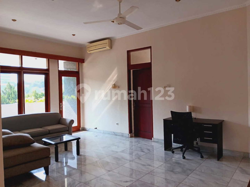 House for rent in Tangerang, Indonesia · 5 rooms, 5 baths