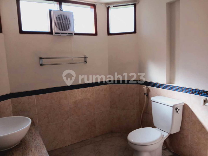 House for rent in Tangerang, Indonesia · 5 rooms, 5 baths