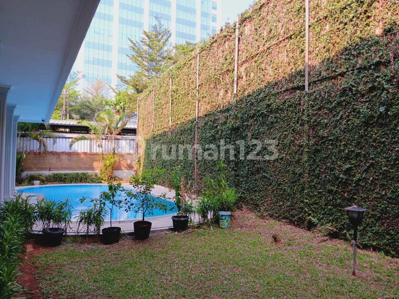 House for rent in Tangerang, Indonesia · 5 rooms, 5 baths