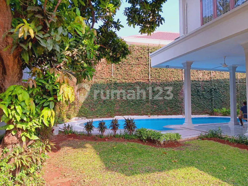 House for rent in Tangerang, Indonesia · 5 rooms, 5 baths