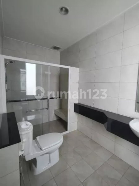 House for rent in North Jakarta, Indonesia · Penjaringan · 3 rooms, 3 baths