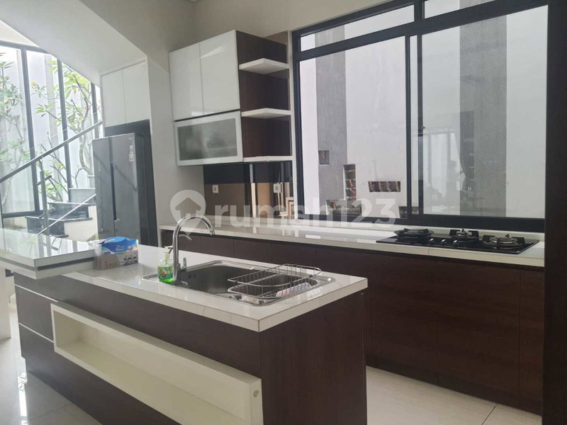 House for rent in Bekasi, Indonesia · 4 rooms, 3 baths
