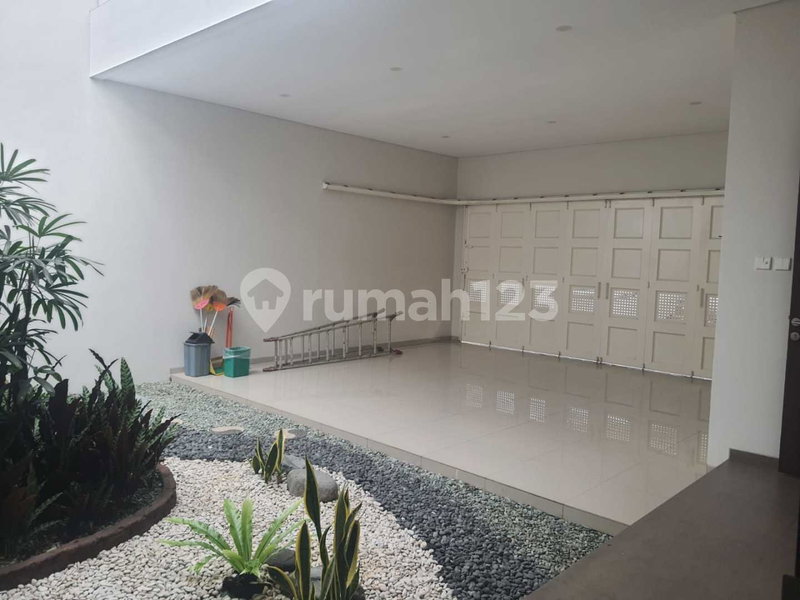 House for rent in Bekasi, Indonesia · 4 rooms, 3 baths