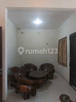 House for rent in Bandung, Indonesia · 2 rooms, 1 bath