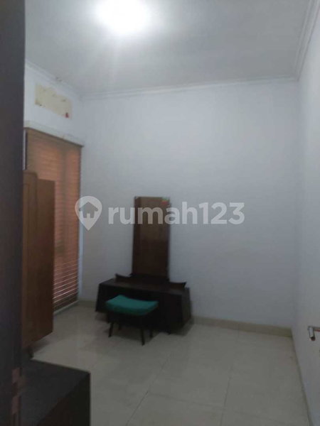House for rent in Bandung, Indonesia · 2 rooms, 1 bath