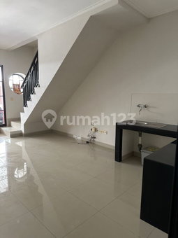 House for rent in West Jakarta, Indonesia · Cengkareng · 2 rooms, 2 baths