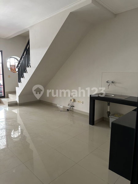 House for rent in West Jakarta, Indonesia · Cengkareng · 2 rooms, 2 baths
