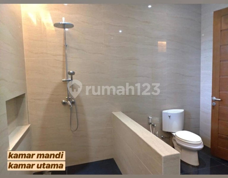 House for rent in Tangerang, Indonesia · 3 rooms, 2 baths