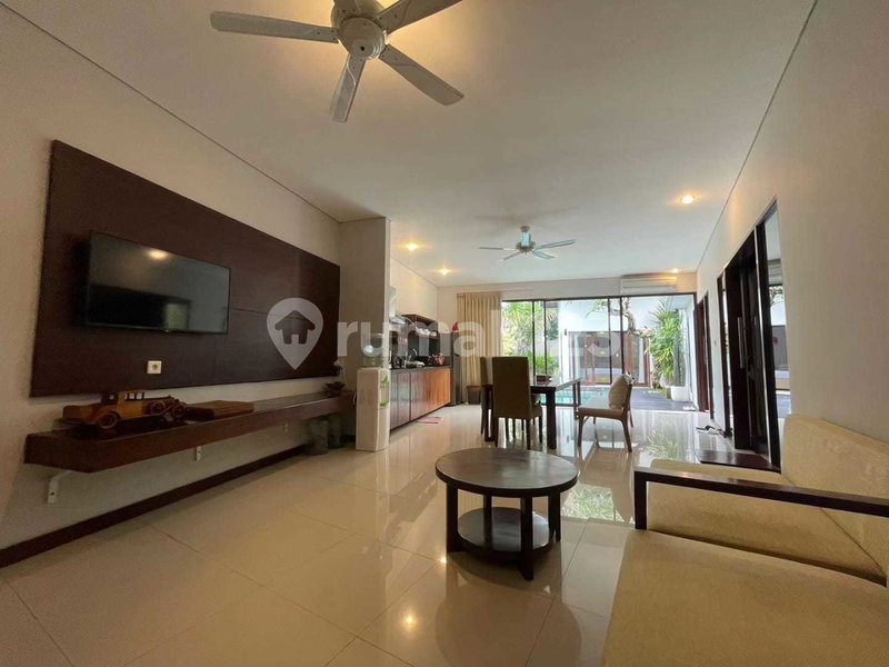 House for rent in Tangerang, Indonesia · 3 rooms, 3 baths