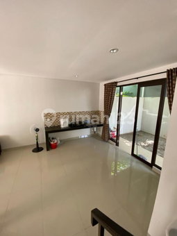 House for rent in Bandung, Indonesia · 3 rooms, 3 baths