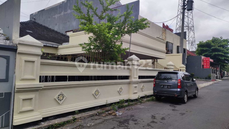 House for rent in North Jakarta, Indonesia · Penjaringan · 11 rooms, 3 baths