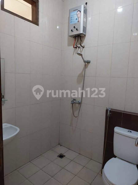 House for rent in Bandung, Indonesia · 2 rooms, 1 bath
