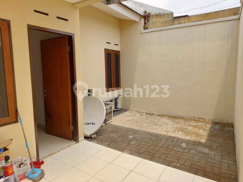 House for rent in Bandung, Indonesia · 2 rooms, 1 bath