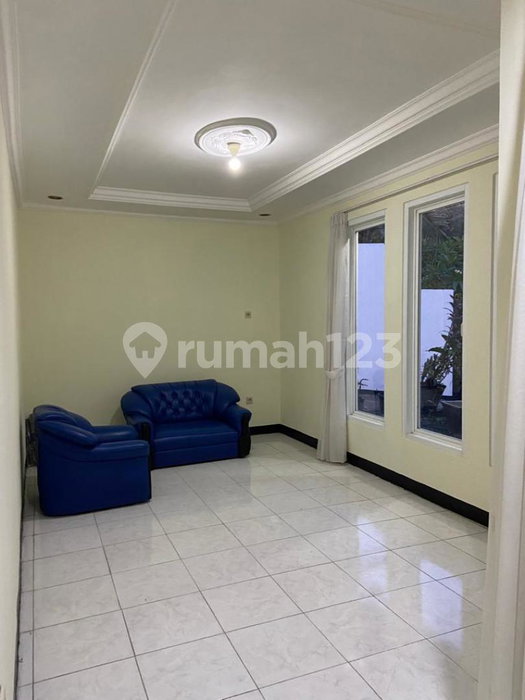 House for rent in Baki, Indonesia · 4 rooms, 4 baths