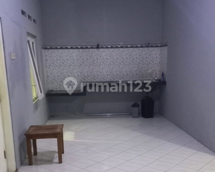 House for rent in Semarang, Indonesia · 2 rooms, 1 bath