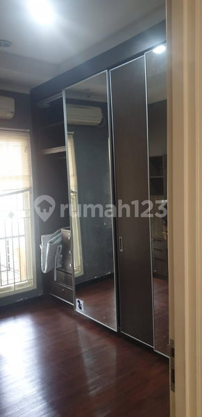 House for rent in Surabaya, Indonesia · 3 rooms, 2 baths