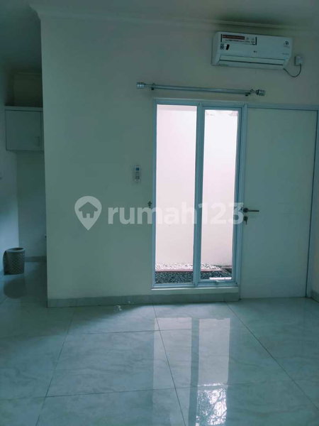 House for rent in North Jakarta, Indonesia · 3 rooms, 2 baths