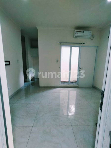 House for rent in North Jakarta, Indonesia · 3 rooms, 2 baths