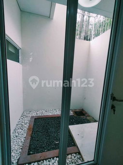 House for rent in North Jakarta, Indonesia · 3 rooms, 2 baths