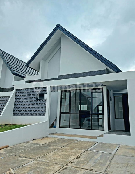 House for rent in Semarang, Indonesia · 2 rooms, 1 bath