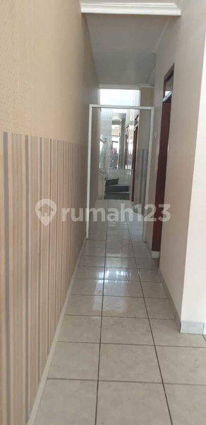 House for rent in Bandung, Indonesia · 6 rooms, 2 baths