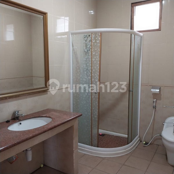 House for rent in Cibinong, Indonesia · 3 rooms, 2 baths