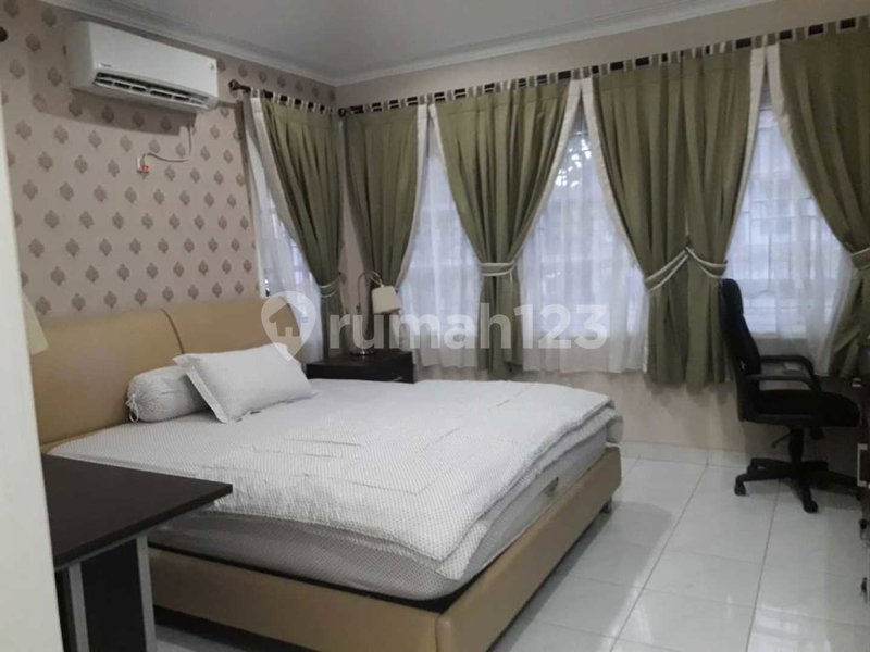 House for rent in Bekasi, Indonesia · 5 rooms, 4 baths