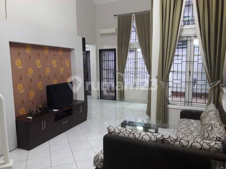 House for rent in Bekasi, Indonesia · 5 rooms, 4 baths