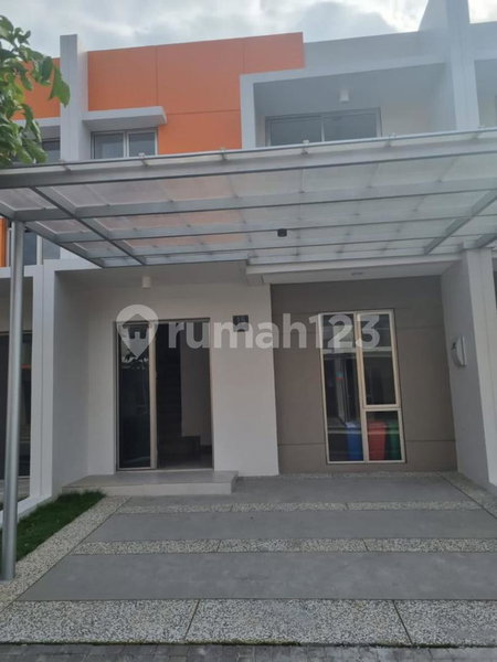 House for rent in Bandung, Indonesia · 3 rooms, 2 baths