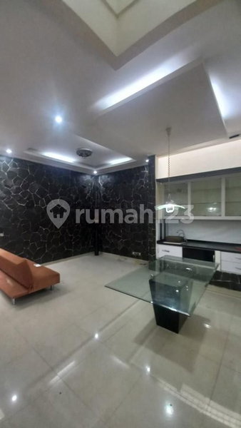 House for rent in Bandung, Indonesia · 4 rooms, 3 baths