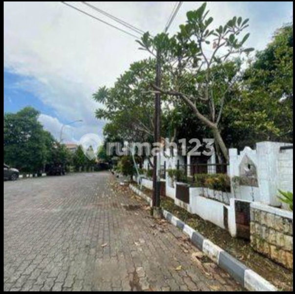 House for rent in Semarang, Indonesia · 3 rooms, 2 baths