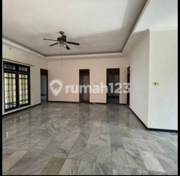 House for rent in Semarang, Indonesia · 3 rooms, 2 baths