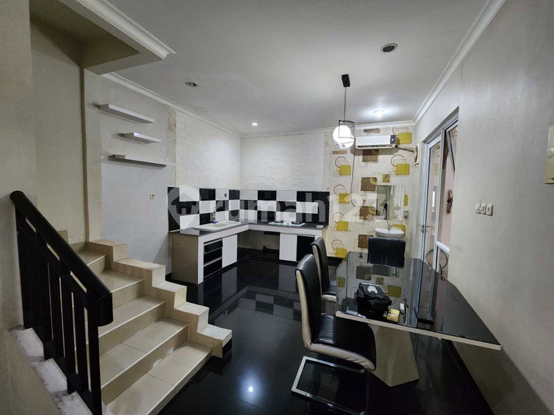 House for rent in Bandung, Indonesia · 3 rooms, 3 baths