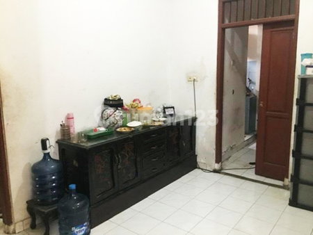 House for rent in Bandung, Indonesia · 4 rooms, 3 baths