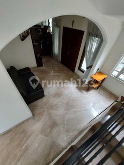 House for rent in Semarang, Indonesia · 5 rooms, 4 baths