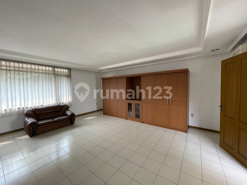 House for rent in Semarang, Indonesia · 4 rooms, 3 baths