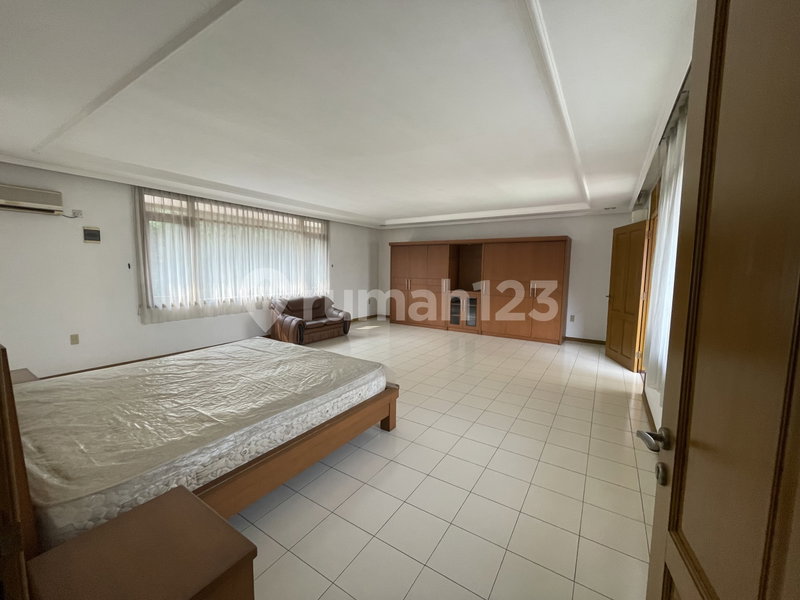 House for rent in Semarang, Indonesia · 4 rooms, 3 baths