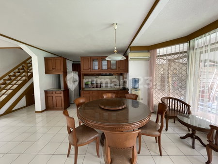 House for rent in Semarang, Indonesia · 4 rooms, 3 baths