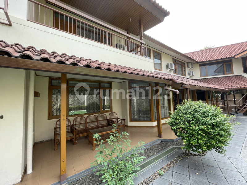 House for rent in Semarang, Indonesia · 4 rooms, 3 baths